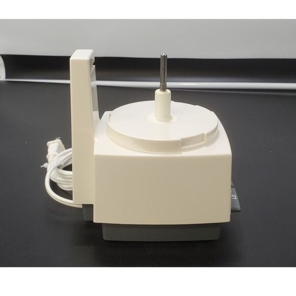 Cuisinart Mini-Prep Food Processor Model DLC-1 REPLACEMENT BASE 2 Speeds - Picture 2 of 6